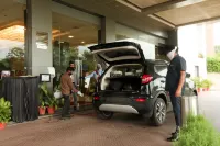 Ramada by Wyndham Jamshedpur - ที่มีที่จอดรถ
