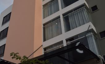 Hotel G