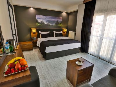 Azra Residence Otel