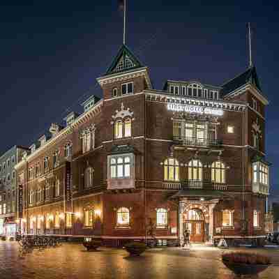 First Hotel Grand Hotel Exterior