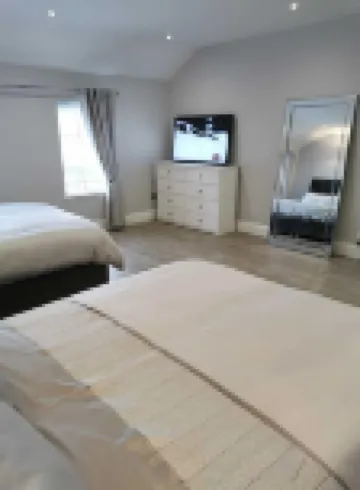 Modern 3-Bed Apartment in Magherafelt Sleeps 8 Hotels in Magherafelt