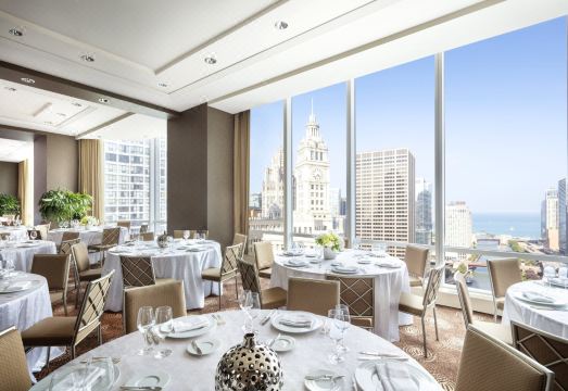 Trump International Hotel & Tower® Chicago 외관