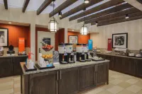 Hampton Inn & Suites Camarillo - breakfast