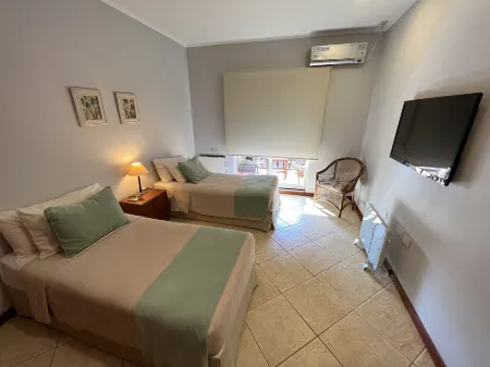 弗洛拉公寓飯店