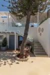 歐尼洛套房飯店