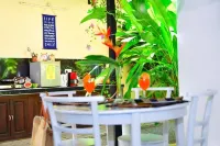 Grand Conch 4 Br Villa -3 Min Walk to the Beaches