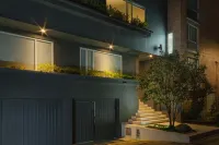 The Grace Hotel Hotel a 