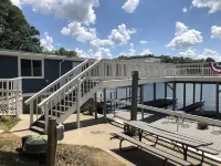 Alexander's Landing Hotels in Monon Township