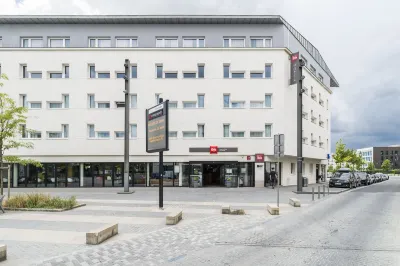 Hôtel Ibis Marne-La-Vallée Val d'Europe Hôtels à : Jossigny