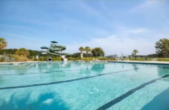 Madisyn’s Manor - Luxe Comfort + StylePet Friendly & Amazing Pools