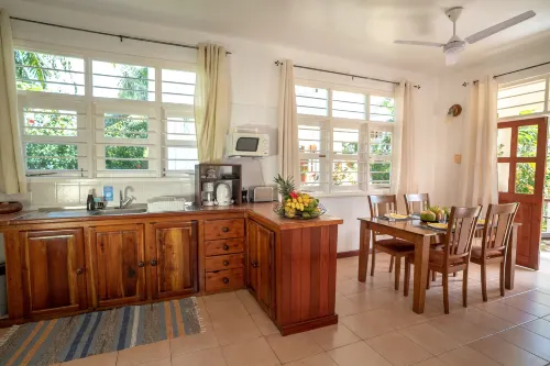 La Maison Hibiscus Self Catering Accommodation - Wi-Fi