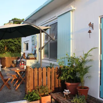 Okinawan. Sweet Home. T-8