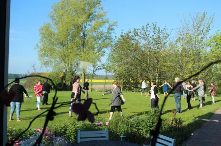 Quistgaarden Bed & Breakfast Отели в г. Karrebaksminde