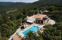 Villa Nais B&B Hotels in Bormes-les-Mimosas