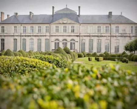Auberge de Jeunesse - HI Verdun Hotels in Meuse