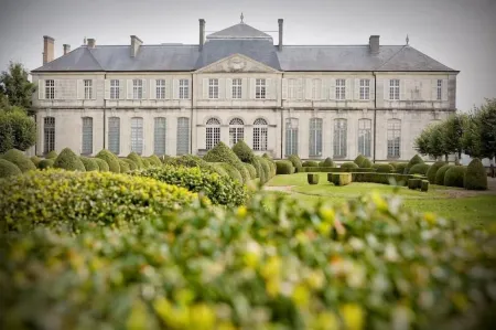 Auberge de Jeunesse - HI Verdun Отели в г. Верден