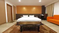 Hotel Santosh Dham Hotels in Sunrakh Bangar