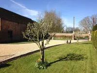 Saul Farm Hotels in Fretherne with Saul