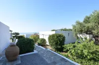 Niriides Resort