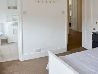Corner House Apartment - 3-Star