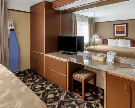 Quality Inn Paradise Creek Hotels in Pullman