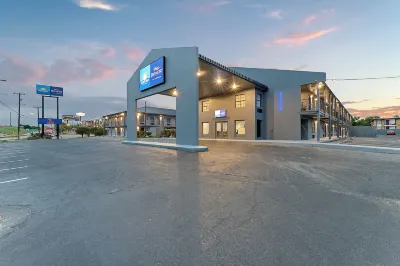 Baymont by Wyndham San Antonio Near Lackland AFB Hotel di San Antonio