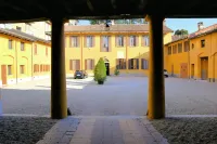 Corte Certosina Hotels in Trezzano sul Naviglio