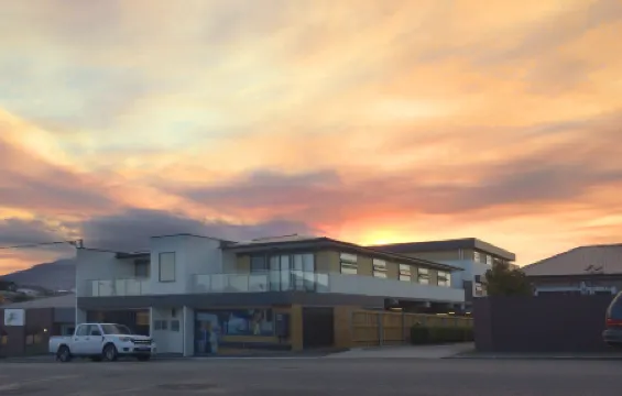 Kangaroo Bay Apartments Отели рядом с достопримечательностью «Парк Бейвью»