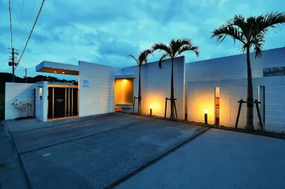 阿丹度假村 Sky Villa 豐原 海洋博公園管理センター 沖縄美ら海水族館営業課附近的飯店
