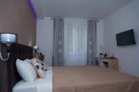 Ginko Sobe Daruvar - mogućnost doručka فنادق في Daruvar