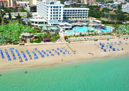 Sunrise Beach Hotel Отели в г. Протарас