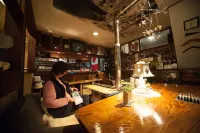 Country Inn Canadian House - bar