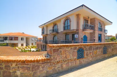 Cunda Rota Hotel Отели в г. 
