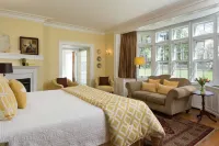 Four Chimneys Inn Hotels in Bennington