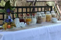 Peo Luxury Apartments Hotel di 