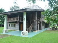Bamboo Grove Chiang Mai Hotels in Mae Taeng