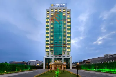 La Quinta by Wyndham Istanbul Gunesli Các khách sạn gần Demirciler Sitesi