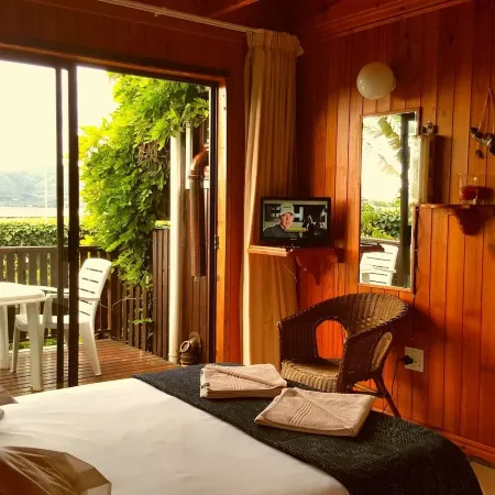 Lakeside Accommodation