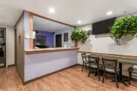 Super 8 by Wyndham Douglas, WY Hotels in Douglas