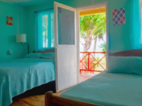 Julia´s Cabanas Hotels in Placencia