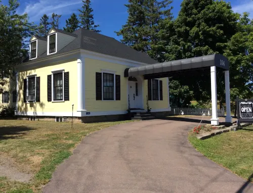Jardine's Inn - Inns