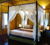 Yoga Art Home Hoteles en Mae Ai