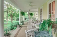 The Park Street Inn Hotels in Central Lake