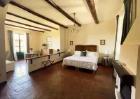 Agriturismo la Margherita - Golf Girasoli Hôtels à : Poirino