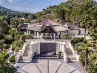 Shanti Som Hotels in Alozaina