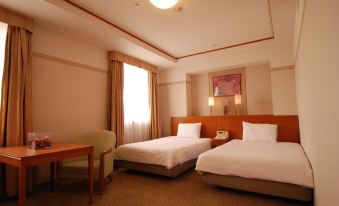 5. Hotel Te..