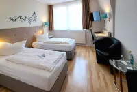 Hotel Elbrivera Alt Prester Hotel dekat Herrenkrug Park
