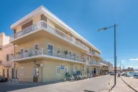 Aquamadre Suites - Airport Shuttle