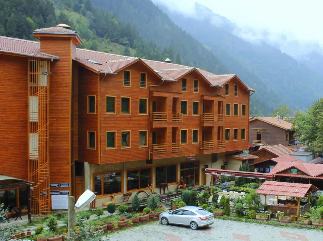 Inan Kardesler Hotel - 裡澤省