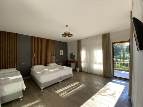 Elyada Otel ve Bağ Evi 8 Yaş Üstü